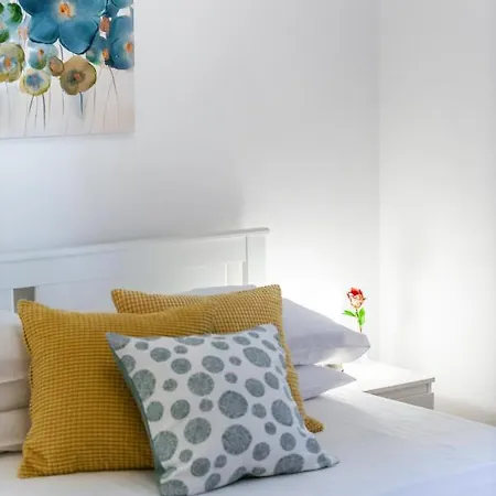 Riverside Apartman