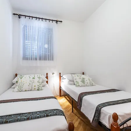 Apartment Riverside Mokošica